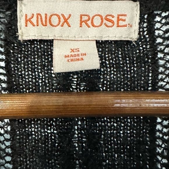 Knox Rose cardigan - Picture 4 of 7